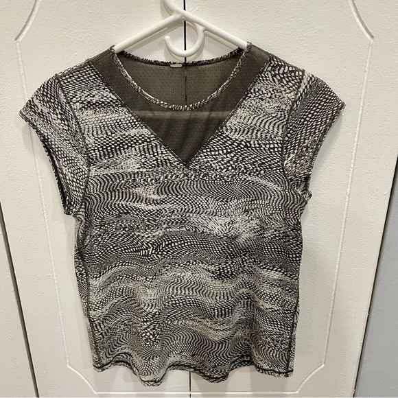 Lululemon For The Run Shirt - Picture 3 of 13